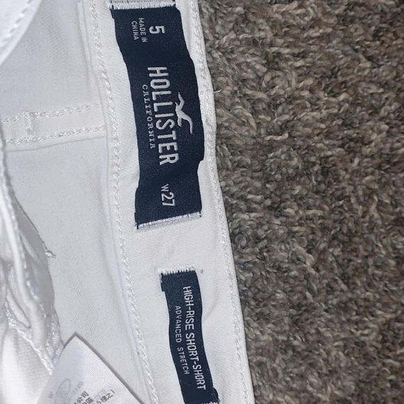 white hollister jean shorts - Picture 3 of 4